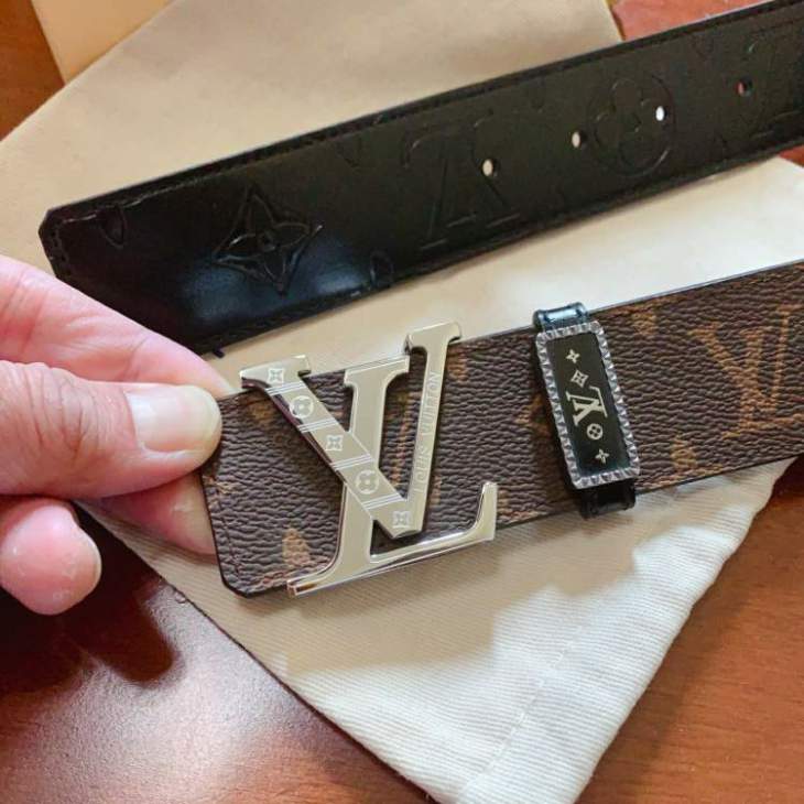 Picture of Louis Vuitton Belts _SKUfw221566004fw